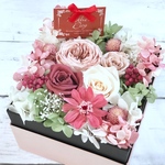 母の日に～  フラワーボックス＊ 薔薇 あじさい   結婚祝い  誕生日プレゼント   フラワーアレンジメント