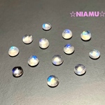 【レインボームーンストーンAAA】ラウンド型カボション４×４mm　２個　ハンドメイド素材