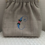 イニシャル刺繍バネポーチ