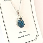 SWAROVSKI ［サファイア］しずく型ネックレス