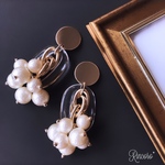 chain × pearl jingling pierce / earring