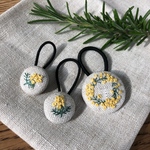 ミモザ刺繍のヘアゴム3つset