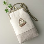 花の刺繍 がま口スマホポーチ フラワーアレンジのバスケット コットンリネン   