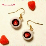 【再再販☆送料無料☆】フックピアス/イヤリング♥いちご大福