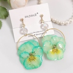 エメラルドグリーンビオラ❁ピアス/イヤリング