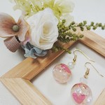 ハーバリウムピアス ～Pure heart～