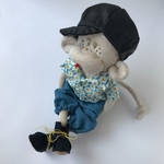 靴下でオサル●キーラさん
