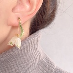 《Mami.t》本物すずらん水仙ピアス/ノンホール