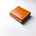 【手縫】キャメル色の小さなお財布〔本革ショートウォレット〕