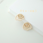 mokumokuおはなのビーズ刺繍ピアス(イヤリング)ベージュ