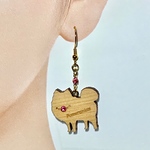 木製　ポメラニアンピアス（イヤリングに変更可）