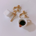 コーヒーと角砂糖。ピアス