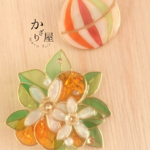 橘(たちばな)と手まりのブローチセット 