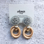 【2点のみ・再販未定】【 chimie vintage-470a】ヴィンテージボタンとウッドリングのイヤリング・ピアス