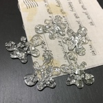  4個✦ 穴あり変形アクリルパーツ   