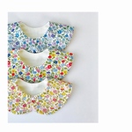 名入れ可【受注】手刺繍とリバティヴィタつけ襟スタイ