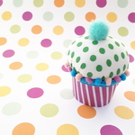 外国のカップケーキ　ピンクッションやメモスタンドにも✨　白緑ドット×オレンジ　