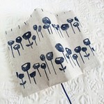 【ハヤカワsize】消しゴムはんこ風の花模様のブックカバー
