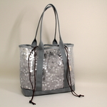 受注製作  グレー色　巾着付き　PVC素材　ドット柄　ビニール生地　トートバッグ♪　Fm2 Lab.　雨の日や夏のお出掛けに…♡