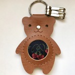 英 LIBERTY≪ストロベリー・フィールズ≫ ★  Bear くるみキーホルダー