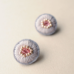 ＜Stella～遊び好きの星～＞刺繍ピアス◎ピンクグレージュ◎2way★ロングポスト/アレルギー対応変更可能