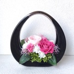 ピンクの薔薇のアレンジ♪ピンクバラプリザーブドフラワー桃色母の日花ブリザードフラワー結婚式誕生日プリザ薔薇プレゼント誕生日バラギフト花器サプライズ結婚祝い退職祝い卒業祝いリボン 