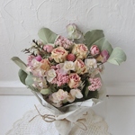 soft pink bouquet'19