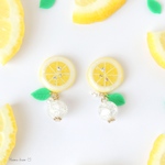 new！fresh miniレモンと涼やかクラックビーズのピアス(イヤリングに変更可)