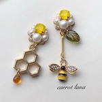 No.218 ハニカム&ミツバチ❁アシンメトリーピアス/イヤリング