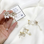 フェアリーパール揺れるアマナピアス