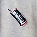 ピアニカの刺繍ブローチ