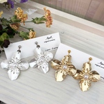 フラワーアクセサリー