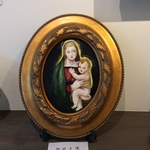 ラファエロの聖母子像