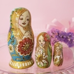 砂糖菓子色の花マトリョーシカ