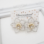 小さなフラワーレースイヤリング＊