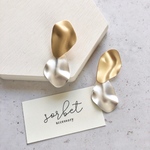 マットゴールド&マットシルバー変形ピアス gold &silver