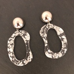 再販❣️数量限定❣️大ぶりピアス/大ぶりイヤリング♡変形銀箔✖️シルバーメタルカボション