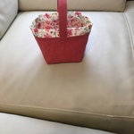 持ち手付きの小物入れ