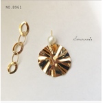  No.B961 ♕お洒落なアシメ❁⃘•･ゴールド×パールの お洒落ピアス / イヤリング
