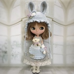 ネオブライス  ニット 服  耳あて付きうさみみ帽子とくまちゃんポッケのドレス ペールブルー