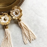 bead tassel*ivory{ クリップ式イヤリング}