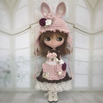 ネオブライス  ニット 服    耳あて付きうさみみ帽子とうさちゃんポッケのドレス チョコケーキ