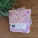 【約19㎝角】ねこちゃんお名前タグのハンカチ