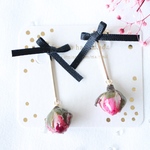 mini rose ribbon ♡　ゆれるピアス/樹脂ノンホールピアス（イヤリング）