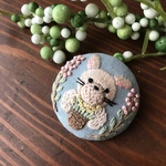 【ブローチorヘアゴムorパッチンピン】うさぎ刺繍　 空色