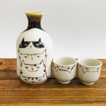 ４猫シリーズ　お銚子とお猪口の晩酌セット