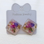 New‼️ピンク＆パープルスクエアお花レジンピアス