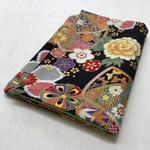 和柄御朱印帳ケース　黒地花柄ⅹ黄緑 いにいよ様オーダー分