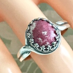 再々販　慈しみの天然石・・チューライト ring（銀古美フリーサイズリング）