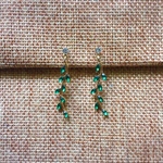 再…販✨🌿Green leaf🌿イヤリングorピアス💎Swarovski or zirconia💎お出かけ ギフト ゴールド　オーロラ　ティールグリーン